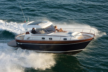 Hire Motorboat Apreamare 38 Comfort Pula