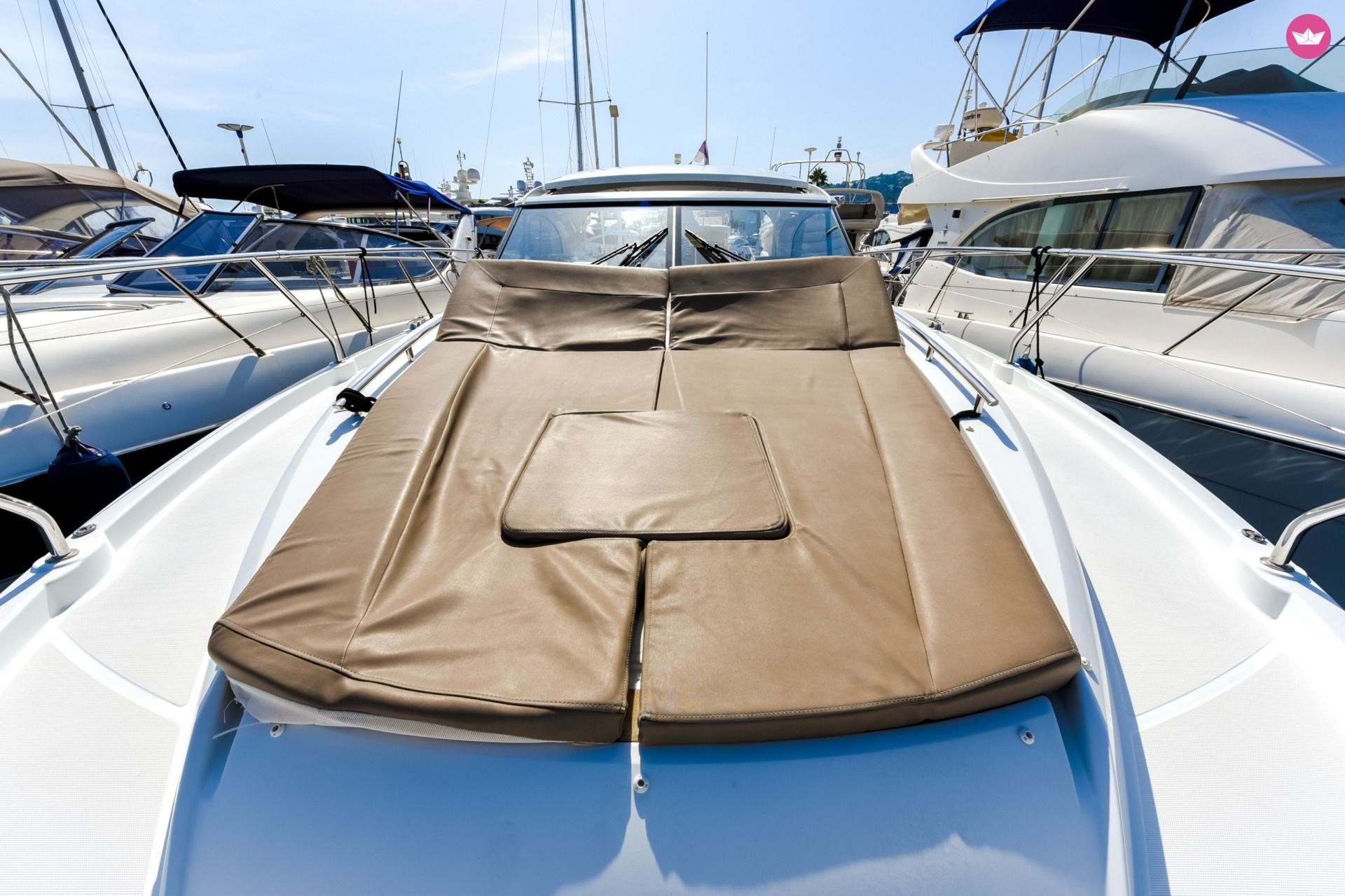 Bateau à moteur Jeanneau Leader36 de particuliers et professionnels