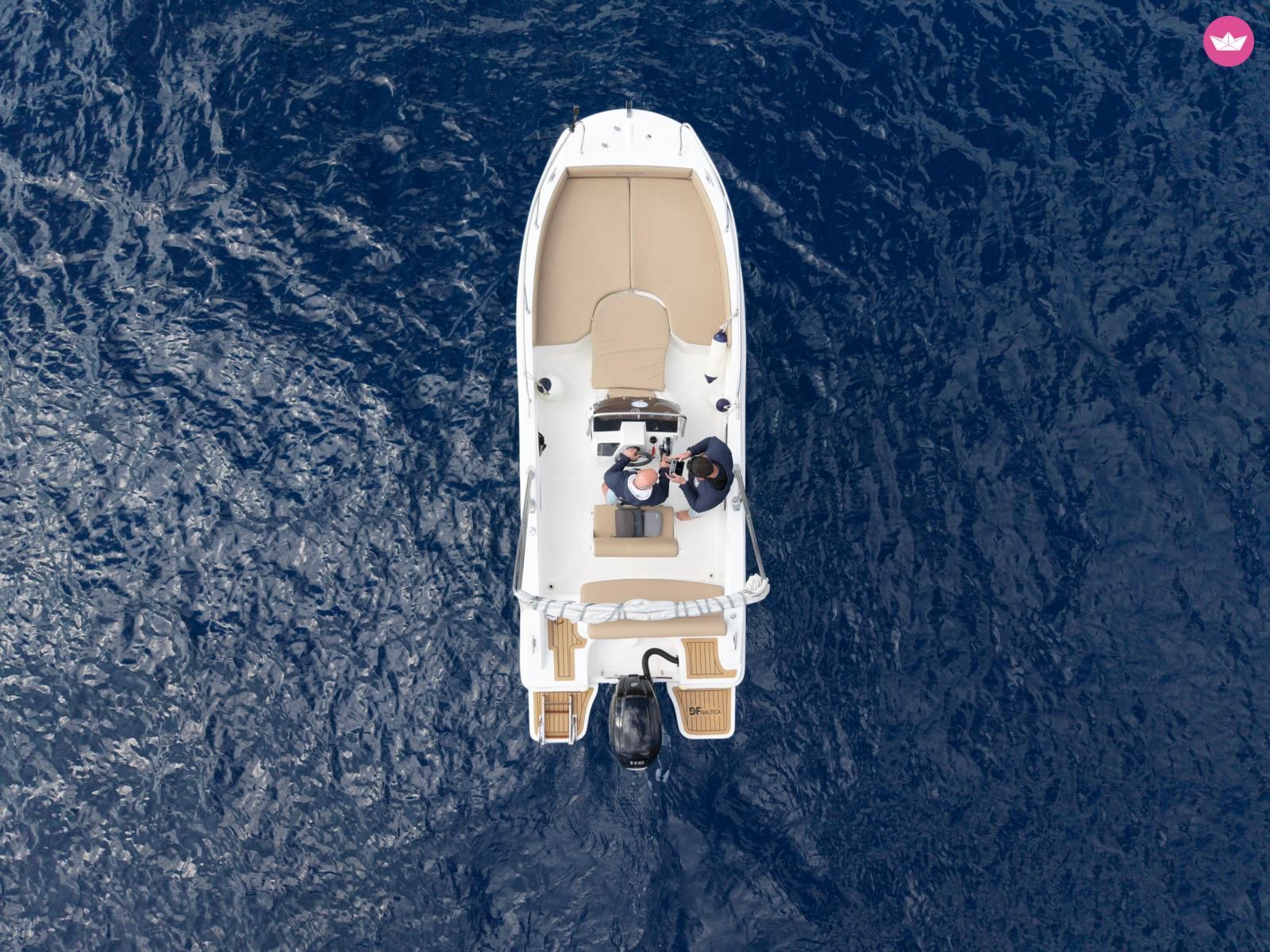Bateau à moteur BARQA Q20
