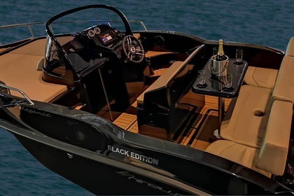 Rent a luxury speed boat Discover Santorini on your own. No license required