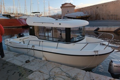 Miete Motorboot Quicksilver 675 PILOTHOUSE Menton