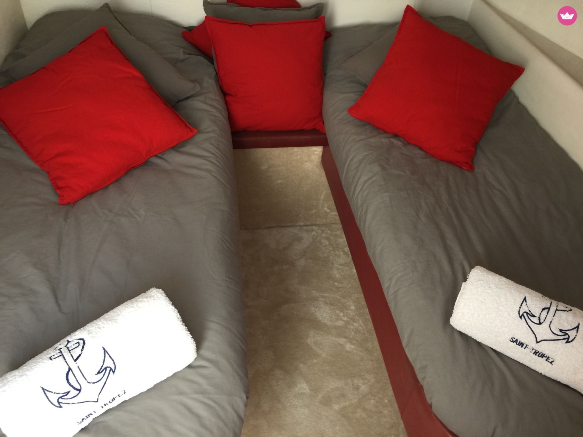 Motorboat Technomarine Cobra 65 for hire