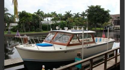 Miete Motorboot Chris Craft Lyman 26 Palermo