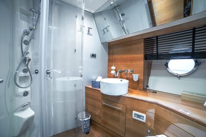 AICON 68 with platform