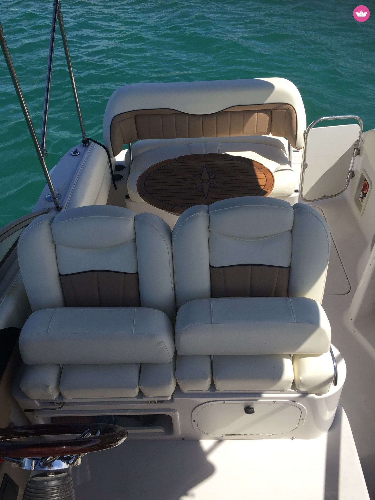 Motorboat Four Winns 258 Vista  
