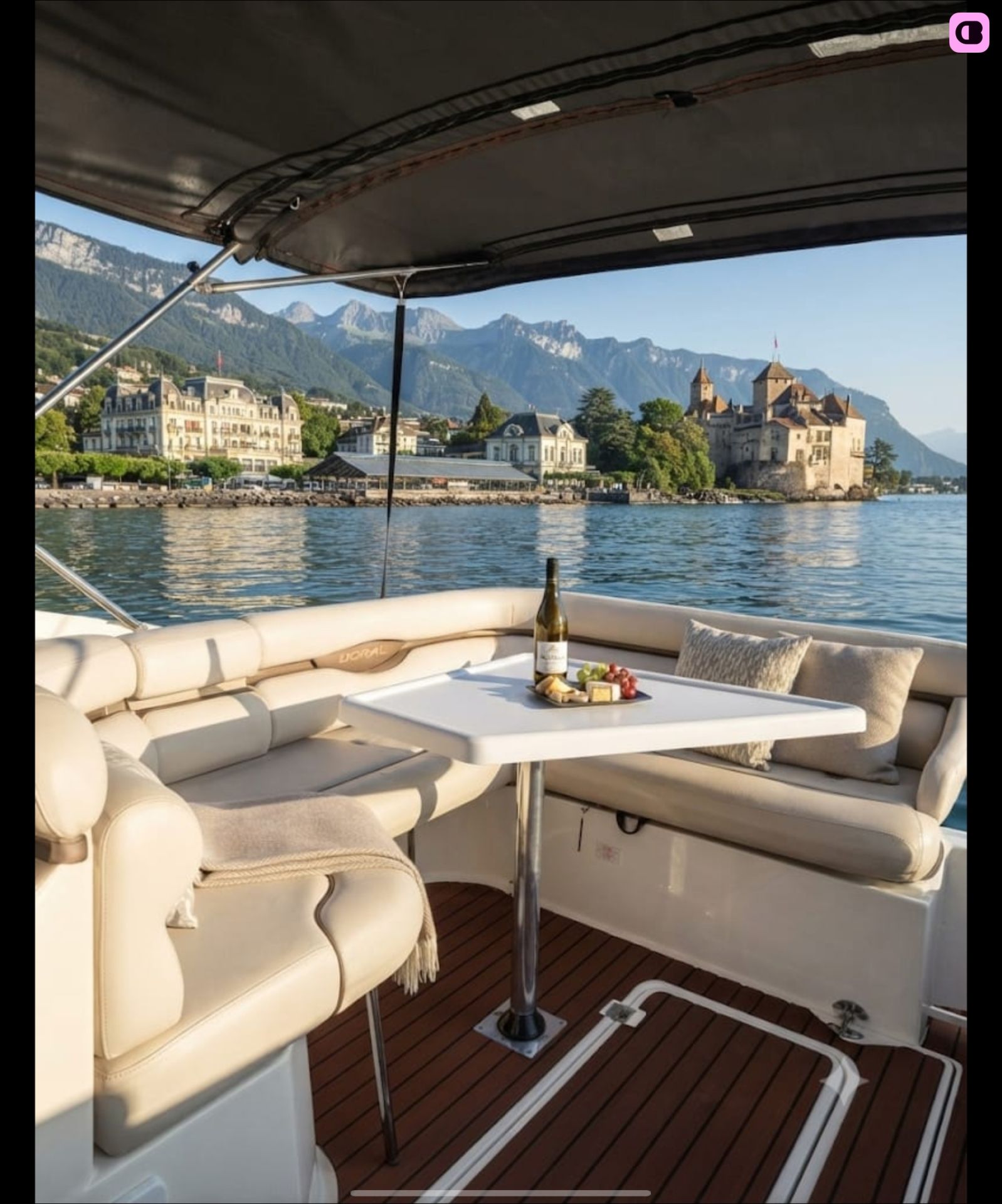 Bateau à moteur Doral 250 se 320cv 7