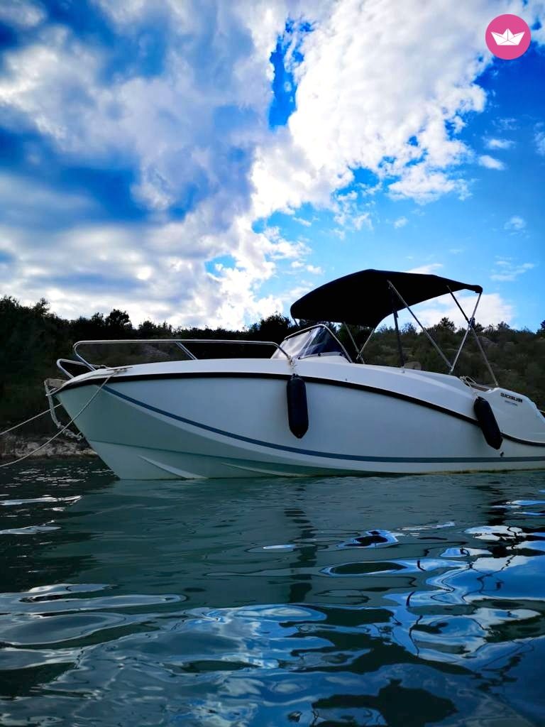 Alquiler Lancha Quicksilver 555 Activ Open Split