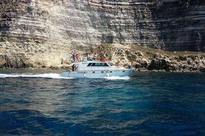 Noleggio Barca a motore ITALCRAFT Aermar Lampedusa