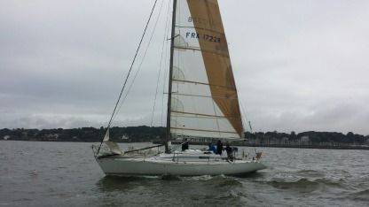 Charter Sailboat Beneteau First Class 12 Arzal