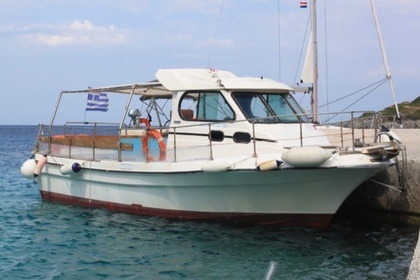 Hire Motorboat Creta Mare Cruiser Zakynthos