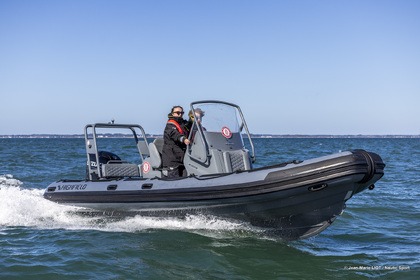 Location Bateau à moteur HIGHFIELD HIGHFIELD 660 La Trinité-sur-Mer