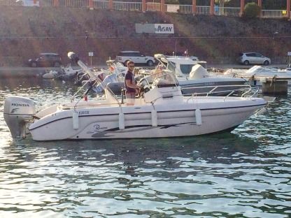 Location Bateau à moteur Ranieri Shadow 22 Saint-Raphaël