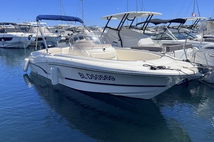 Location Bateau à moteur Jeanneau Cap Camarat 715 Les Issambres