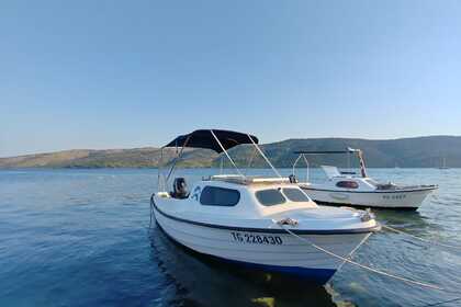Charter Motorboat Metalplast Adria 500 Poljica, Marina