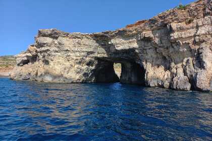 Private Boat Rental: Explore Comino, Blue Lagoon, Crystal Lagoon & Gozo