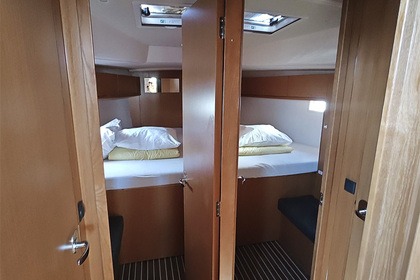 Hyra båt Segelbåt Bavaria Yachtbau Bavaria Cruiser 46 - 4 cab. Punat