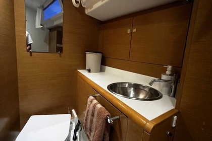 Mieten Jeanneau Sun Odyssey 439