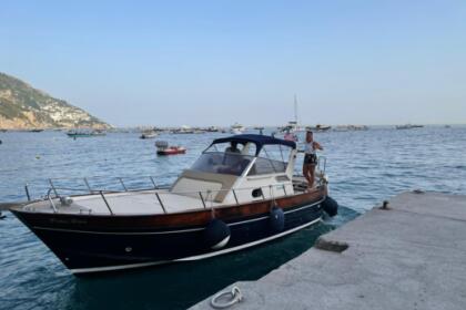 Rental Motorboat Apreamare 9mt Capri