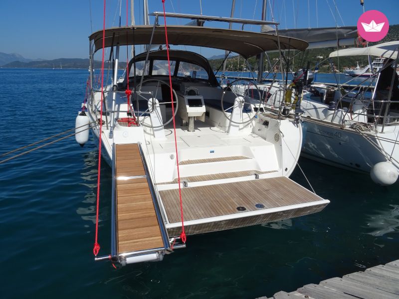 Bavaria Cruiser 46 in Athens  