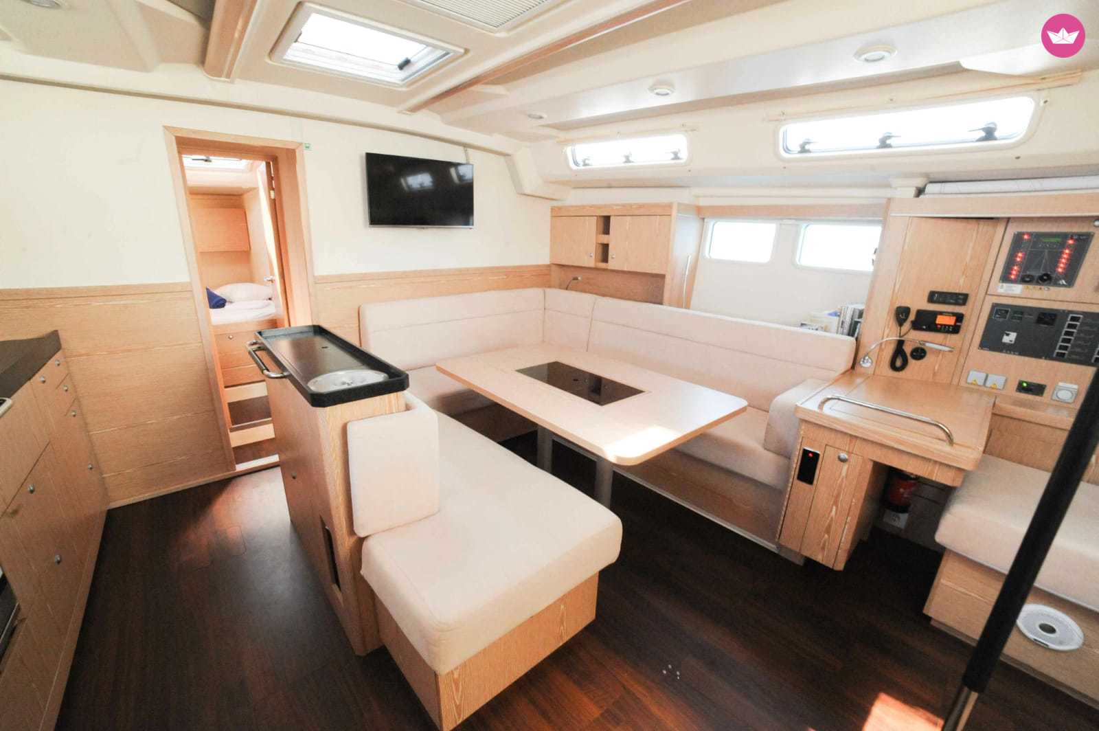 Sailboat Hanse 505 for hire