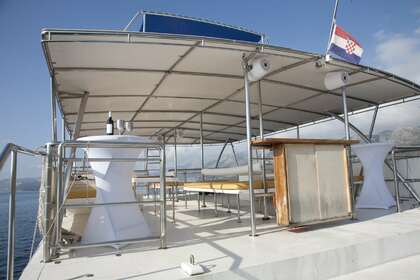 Monte Marine-Yachting cat 15