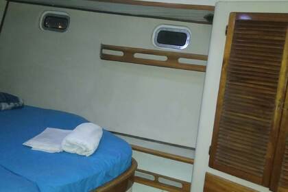 AN AMAZING  SAILING CRUISE FROM ATHENS TO GREEK ISLANDS