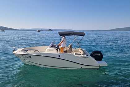 Hyra båt Motorbåt Quicksilver Activ 555 Open Trogir