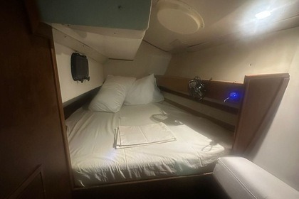 Rent the Dromor Apollo 12 Sailboat in Athens!