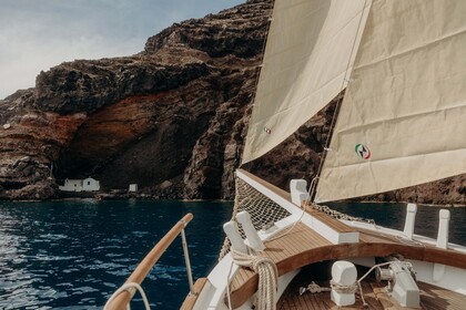 Half day cruises from santorini + lunch