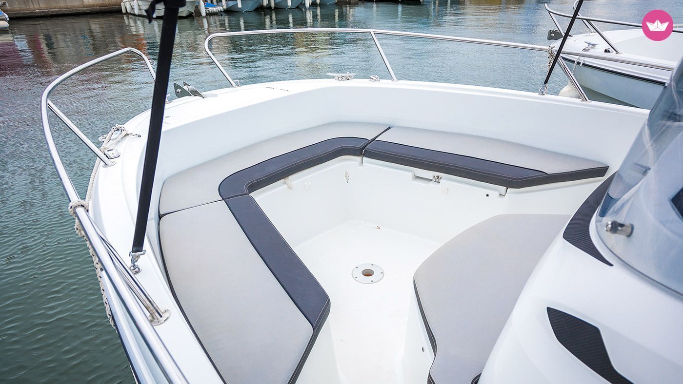 Bateau à moteur Jeanneau Cap Camarat 6.5 Cc 150cv 3