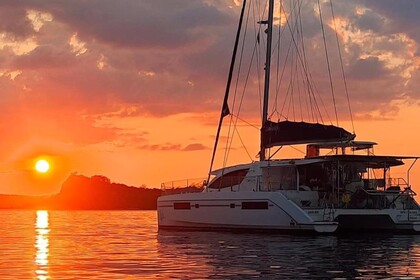 "ALL INCLUSIVE" CATAMARAN