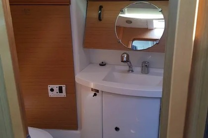 Jeanneu Sun Odyssey 42i Argonaute