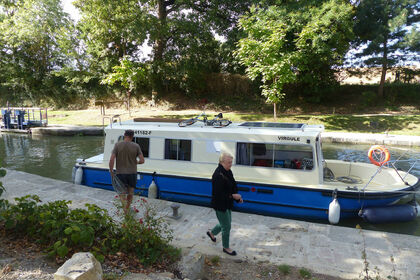 Hire Houseboat NaviCanal Virgule Castelnaudary