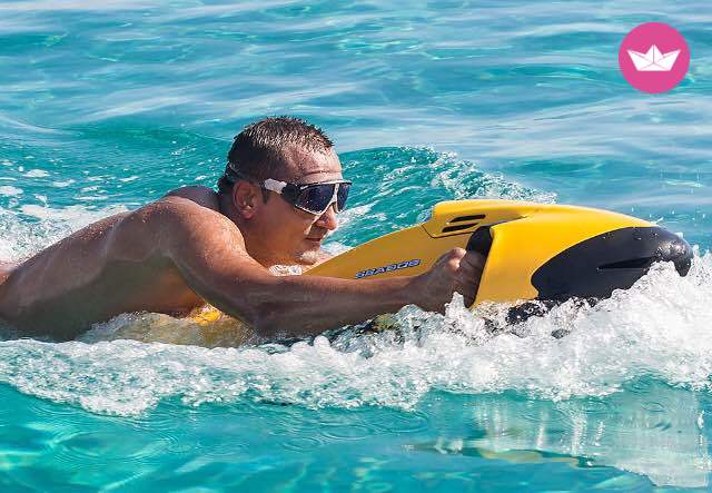 Motorboat Astondoa 40 Open for hire