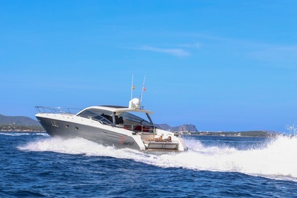 Hire Motorboat SPARROW 58 PRIAMOS Ibiza