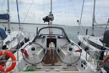 Hire Sailboat  Dehler 38 SQ Saltsjöbaden