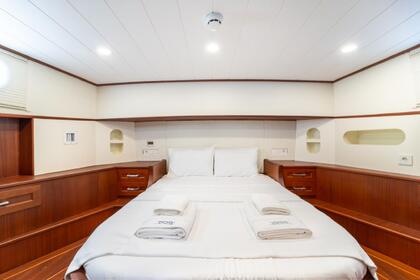 Fethiye Luxury Boat : Unwind in Paradise, Lunch Included