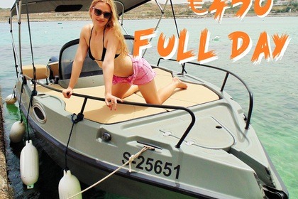 Hire Motorboat Nireus 530 Limited Edition Saint Paul's Bay