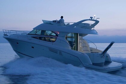 Hyra båt Motorbåt Jeanneau Prestige Marbella