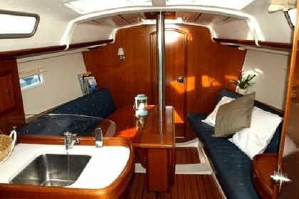 Alquiler Velero Beneteau Oceanis Clipper 323 Guecho