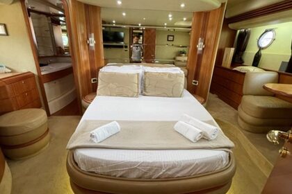 Azimut 68 Fly (2010)