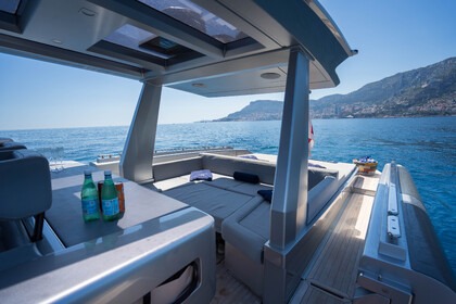 Verhuur Motorboot Novamarine Black Shiver 140 Monaco