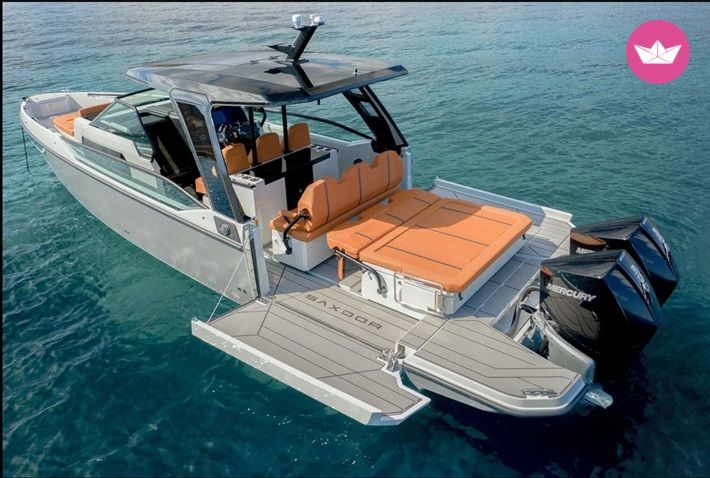 Bateau à moteur Saxdor 320 GTO 600cv 4