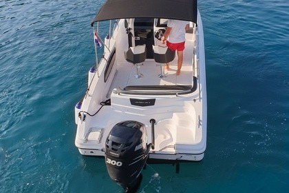 Ranieri Voyager 26S mit 250 PS