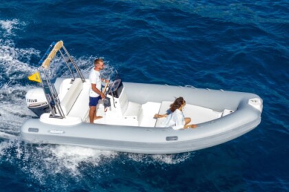 Hire Boat without licence  Italboats Predator 540- 1 Sorrento