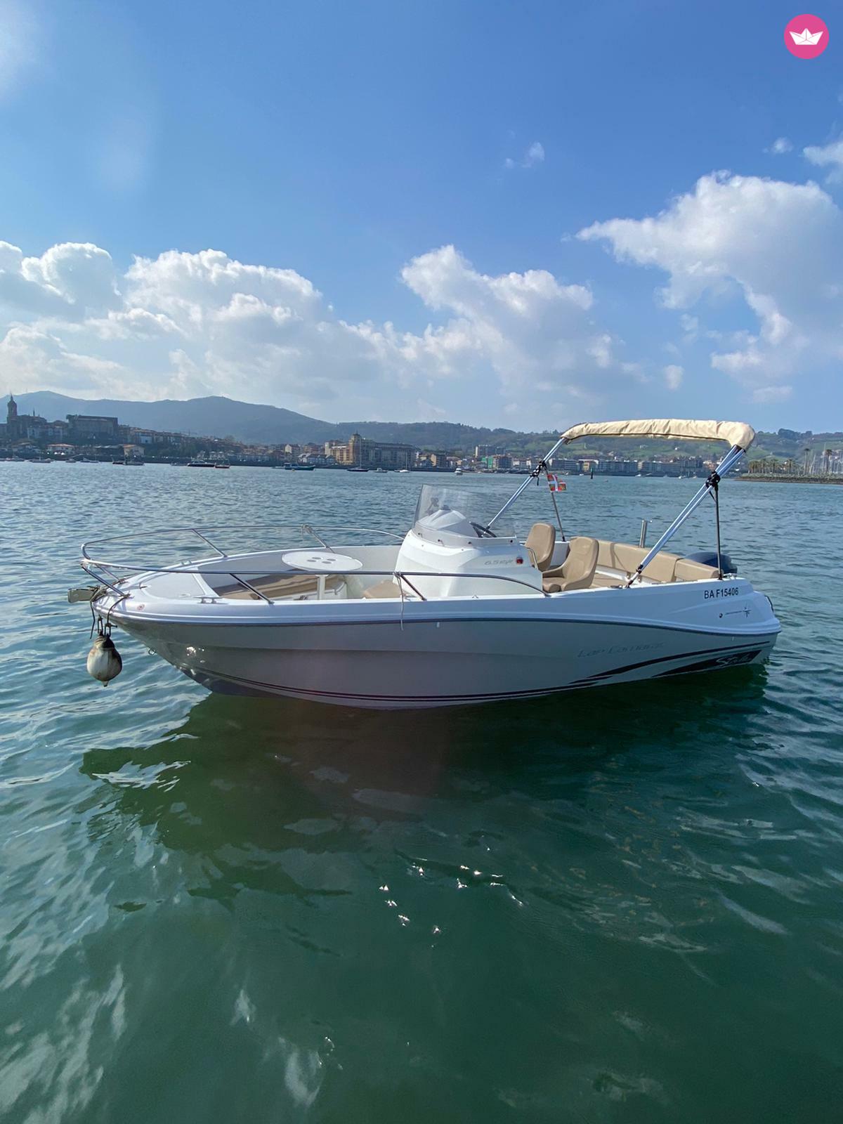 Bateau à moteur Jeanneau Cap Camarat 6.5 Cc 150cv 2