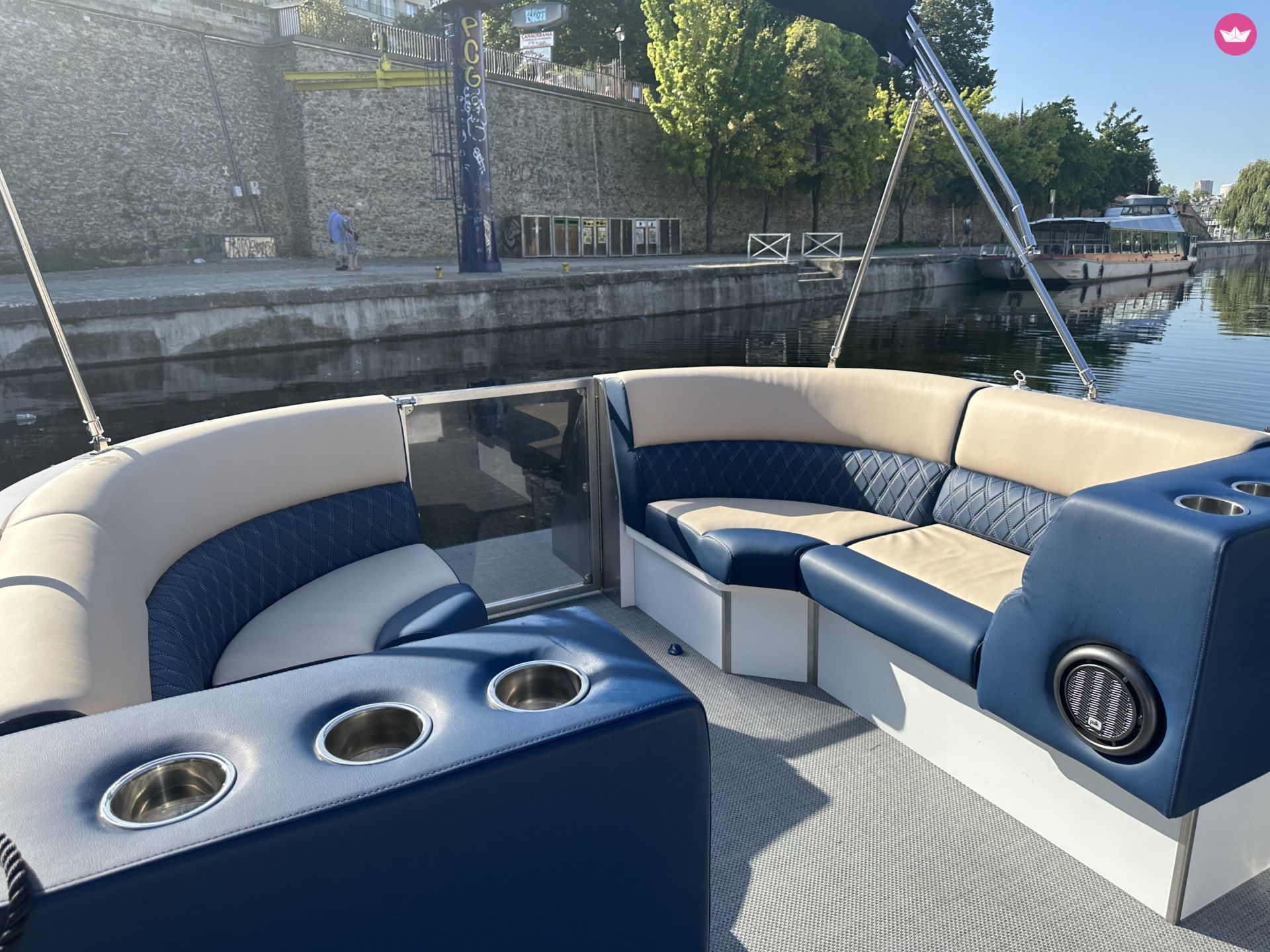 Bateau à moteur Swiss Boat Starlounger 8,5 150cv 3