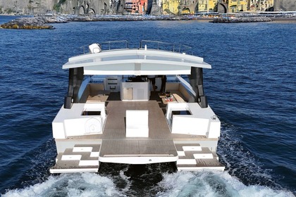 Noleggio Gommone CAT FLOAT 380 Capri