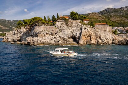 Aluguel Lancha Motorboat Tranquility Kotor Local model 375hp Budva