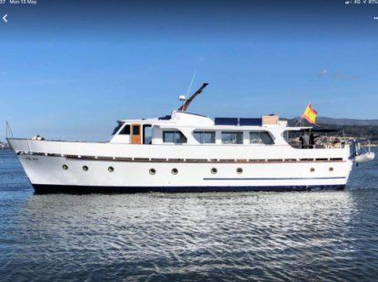 Alquiler Yate de motor Dagless Super President 72' Vigo